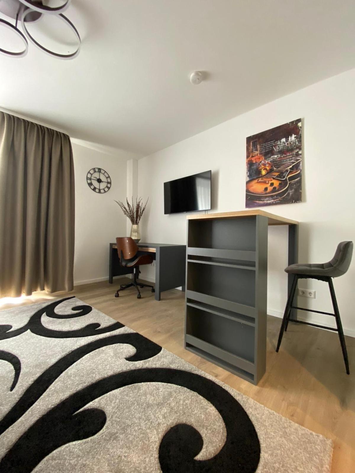 Luxus Apartment With Balcony Dortmund Bagian luar foto